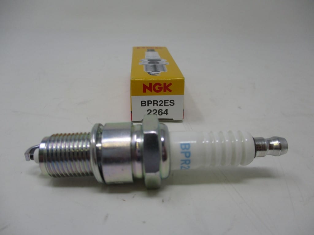 NGK Spark Plugs 2264 BPR2ES Standard