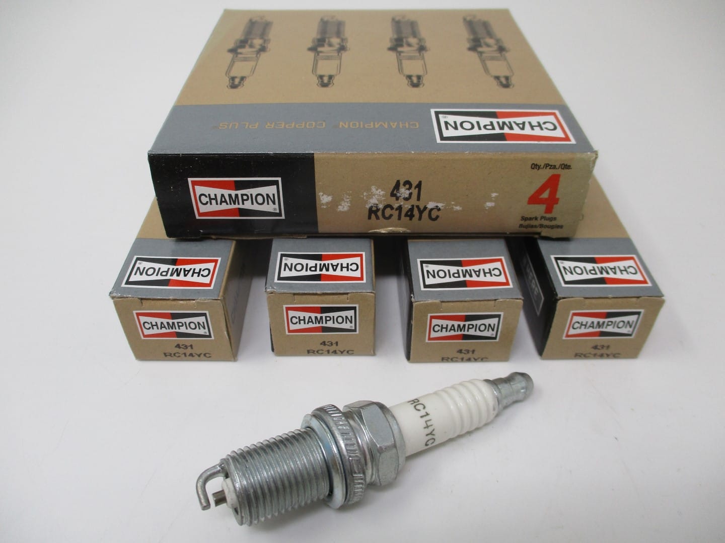 4 Genuine Champion 431 RC14YC Copper Plus Spark Plugs