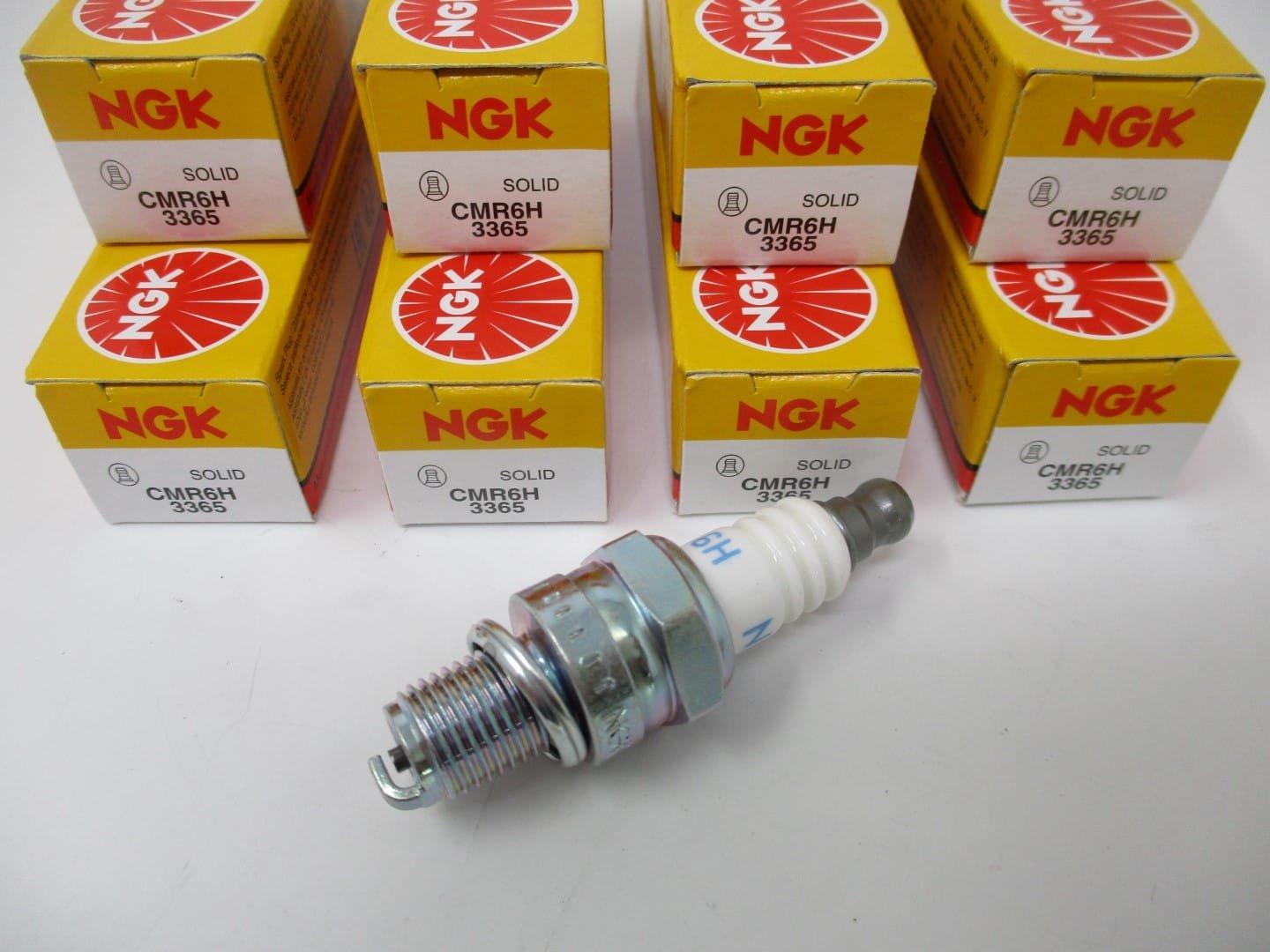 Genuine NGK 3365 CMR6H Standard Spark Plug Small Engines - Image 8