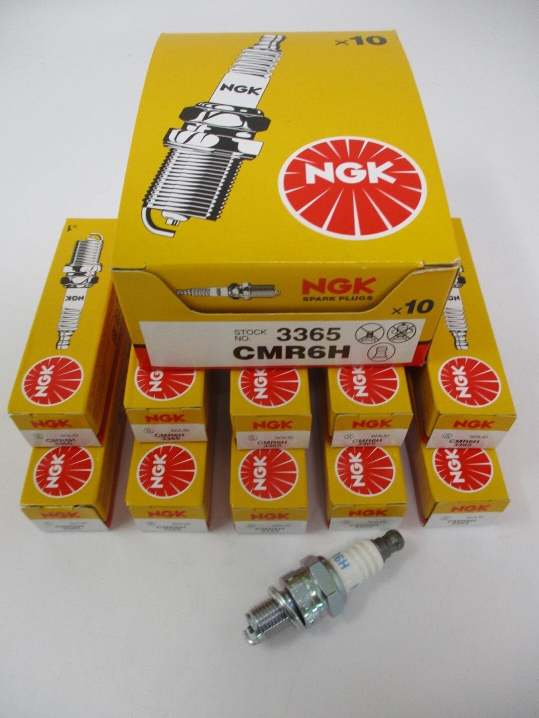 Genuine NGK 3365 CMR6H Standard Spark Plug Small Engines - Image 10