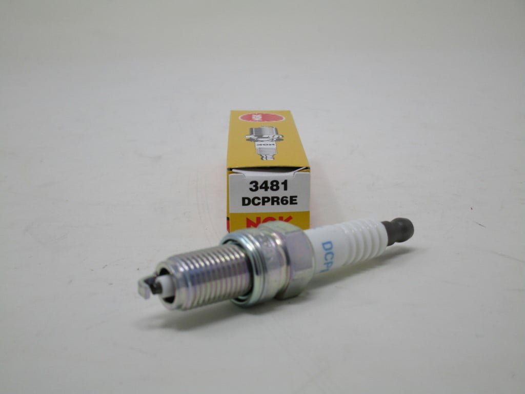 Genuine NGK 3481 DCPR6E Copper Core Spark Plug