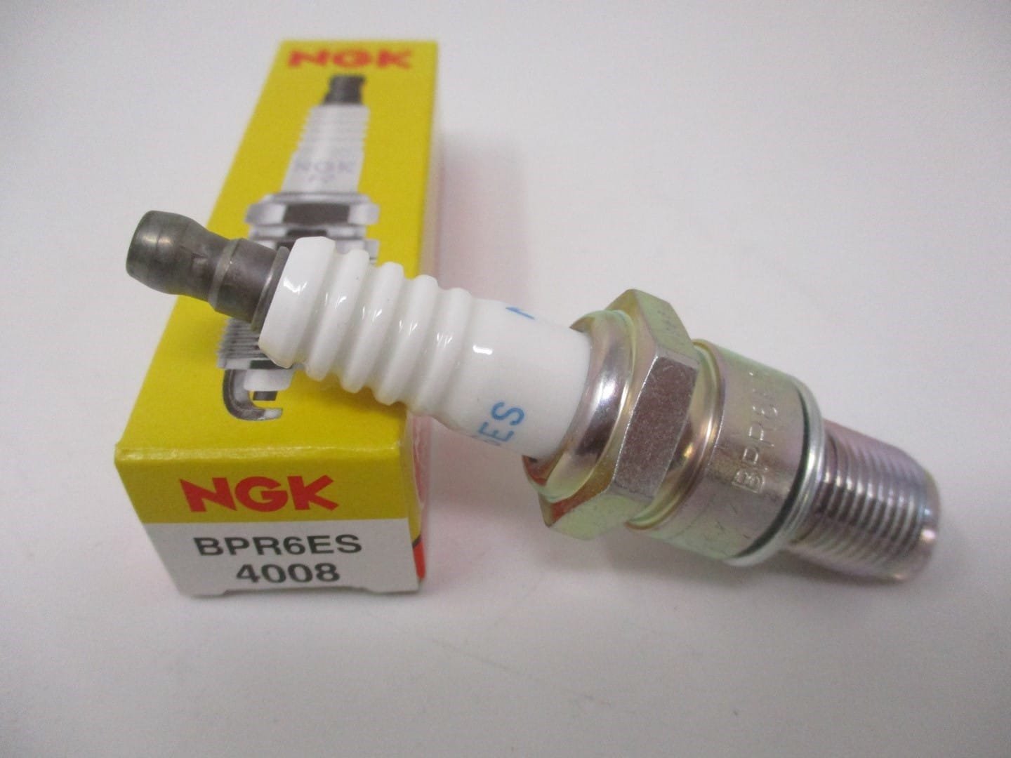 Genuine NGK 4008 BPR6ES Solid Spark Plug Lawnmower