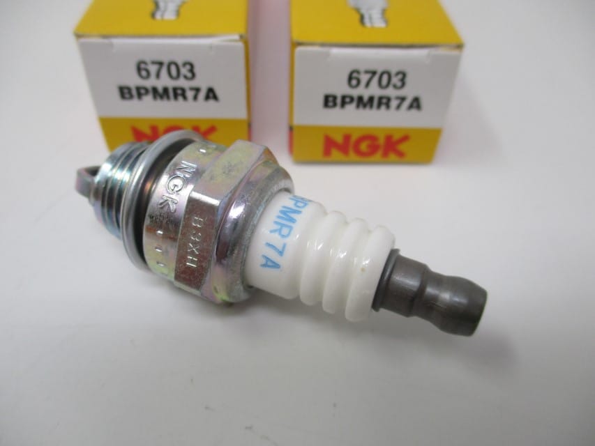Genuine NGK 6703 BPMR7A Nickel Spark Plug Lawnmower - Image 4