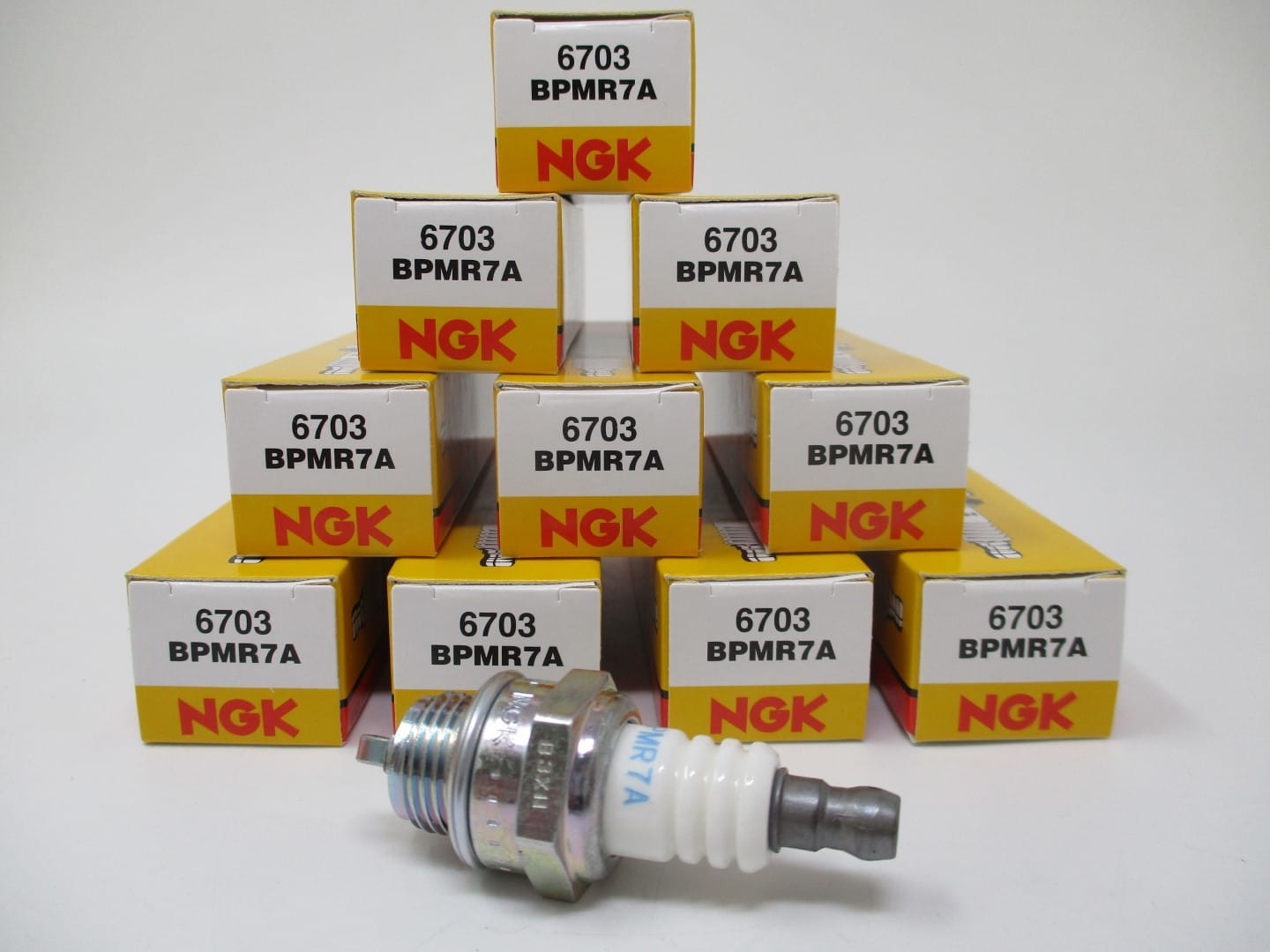 Genuine NGK 6703 BPMR7A Nickel Spark Plug Lawnmower - Image 8