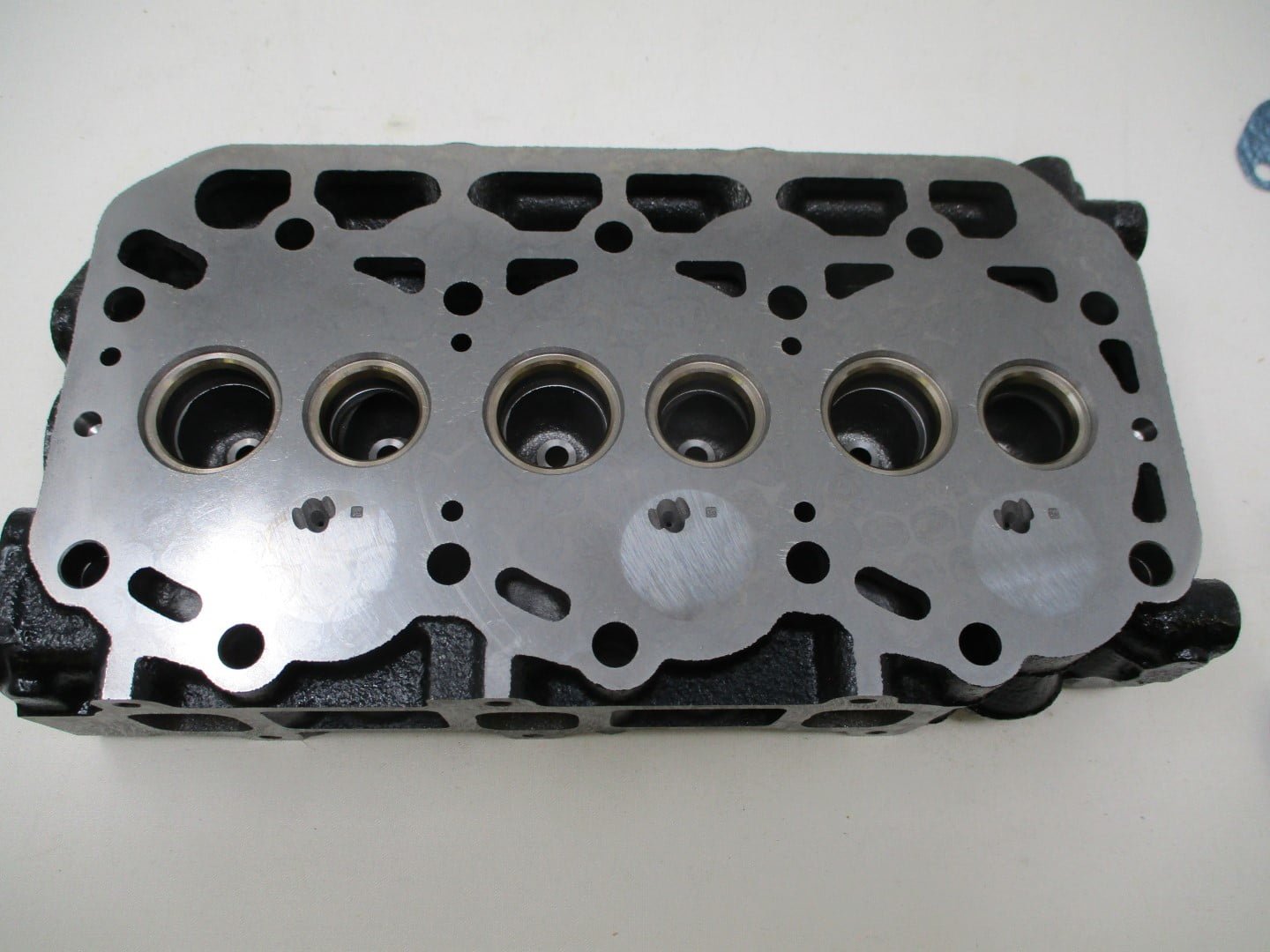 Toro 110-2596 & 107-9907 Head with Valve Gasket Daihatsu 825683 DM950 Workman - Image 4