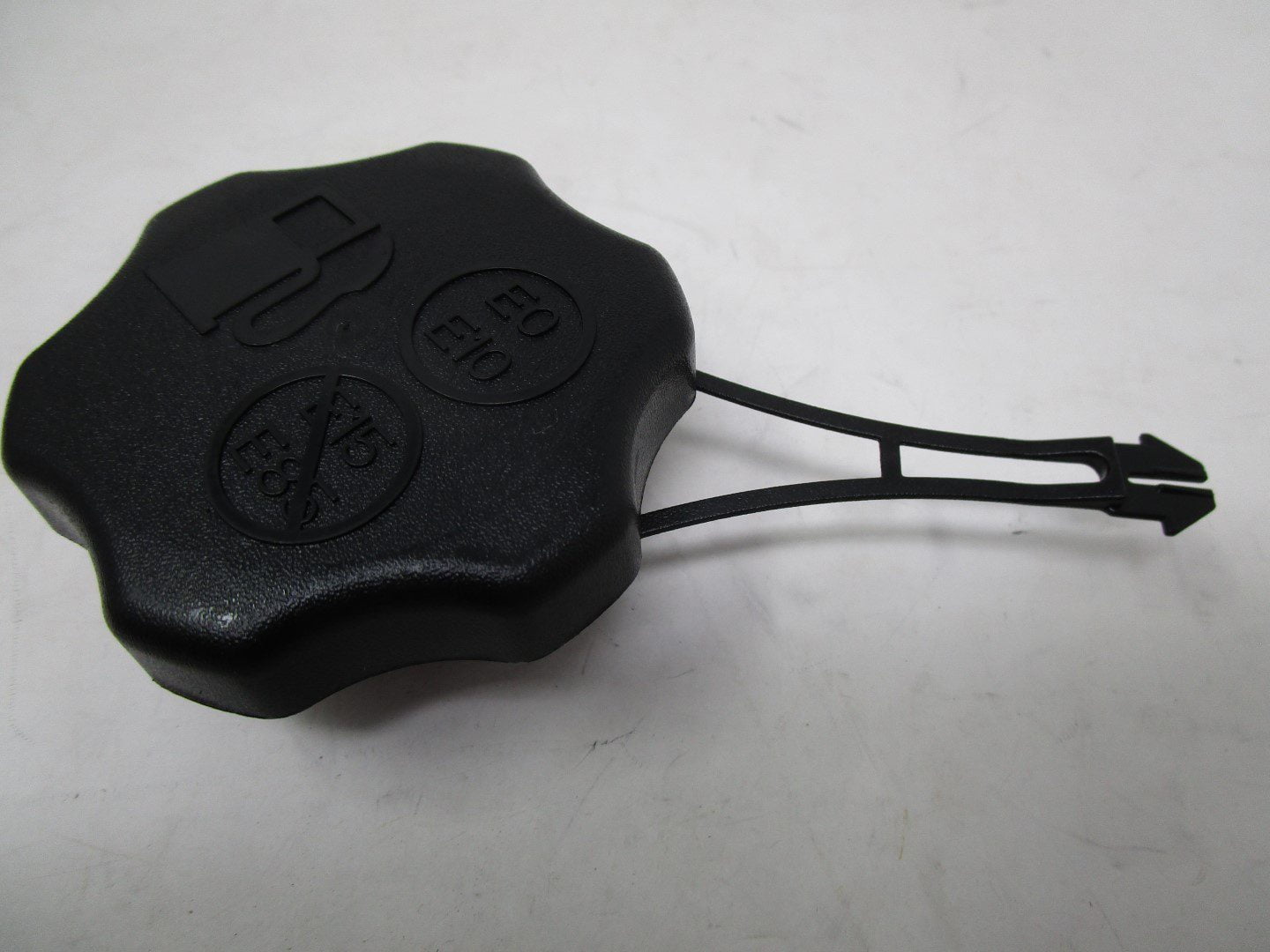 Genuine Briggs & Stratton 594061 Gas Cap 675exi 725exi Fits Tank 594112 84004416 - Image 3