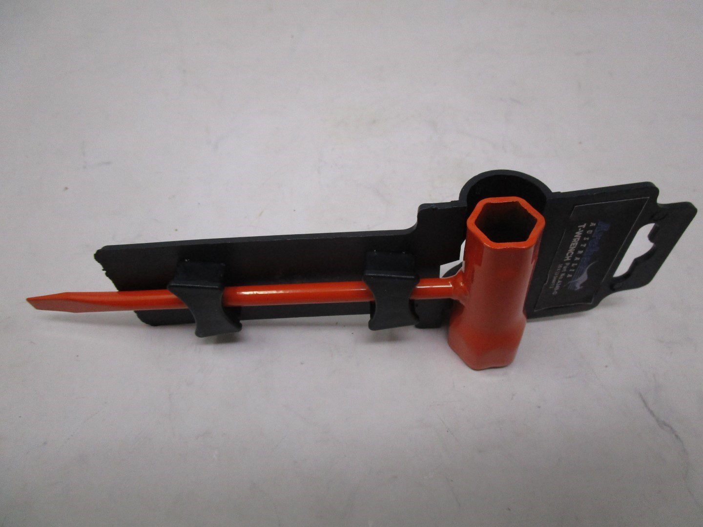 Chainsaw Bar Combination Wrench Bright Orange Socket 19mm or ¾” 13mm or ½” - Image 3
