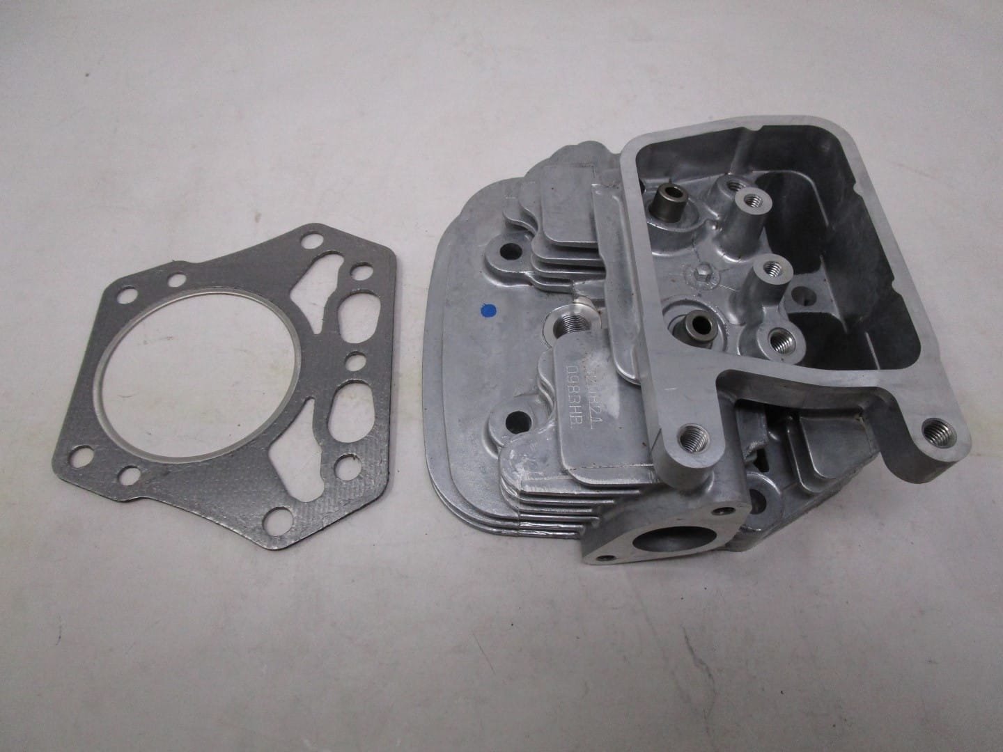 Genuine Kawasaki 11008-7023 #2 Engine Head 11008-7012 & Head Gasket 11004-7006 - Image 3