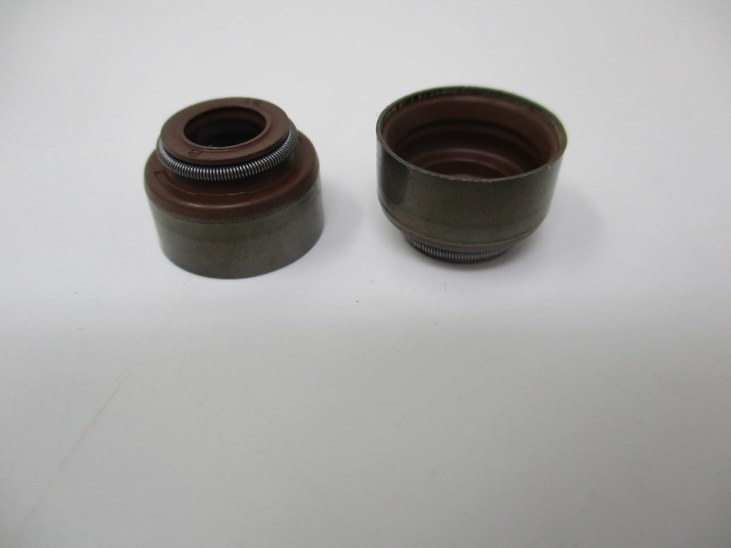 2 Genuine Kawasaki 92049-2100 Oil Seal FE290D FE350D FE400D FC400V FC420V FD671D