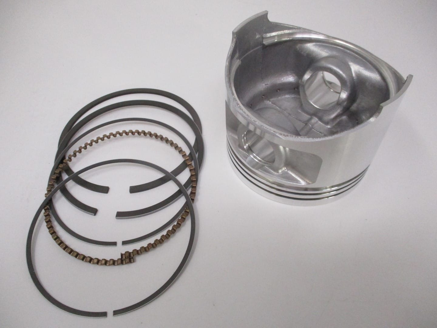 Genuine Kawasaki 13001-2207 13008-6007 Piston & Rings STD FE290D FD711D FD750D