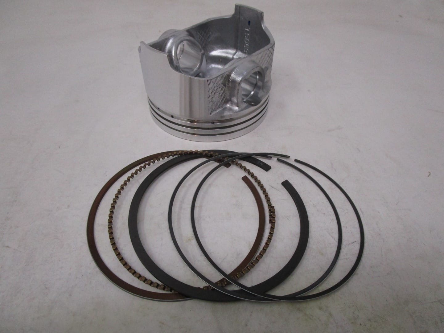 Genuine Kawasaki 13001-7032 & 13008-7007 STD Piston & Rings FX921V, FXT00V,