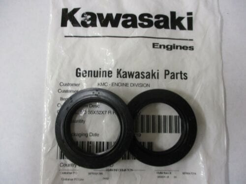 2 Genuine Kawasaki Oil Seal 92049-7014 FH610V FH641V FH680V FH721V