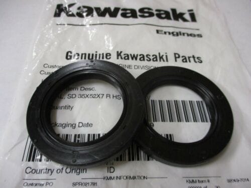 2 Genuine Kawasaki Oil Seal 92049-7014 FH610V FH641V FH680V FH721V