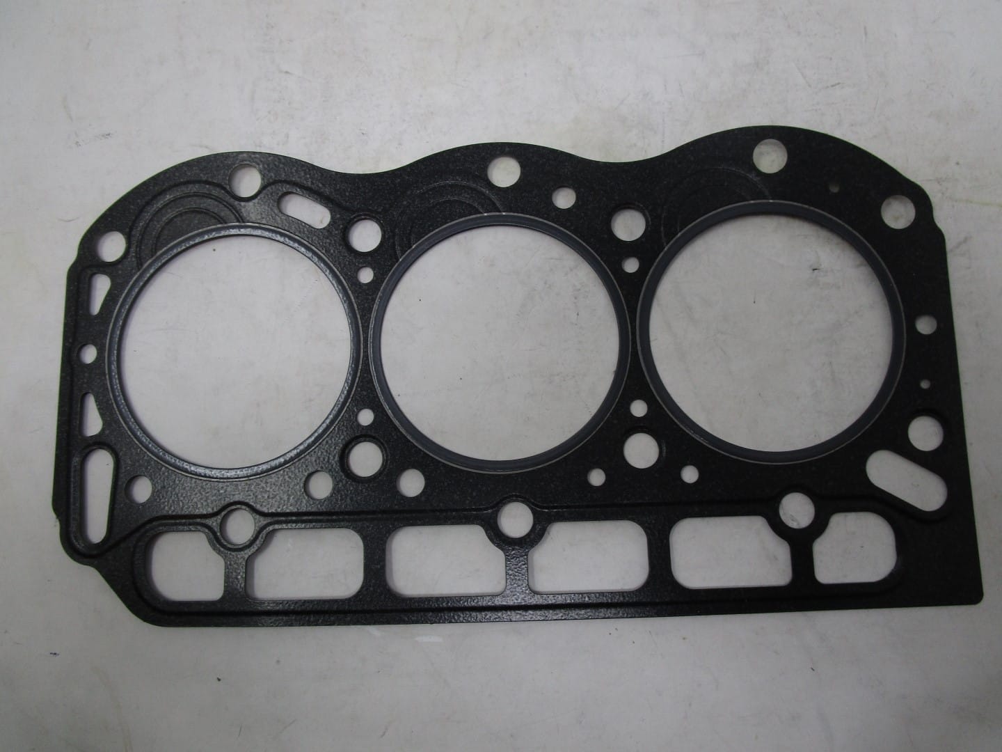 Genuine Briggs & Stratton 820621 Head Gasket, DM850 DM700 Daihatsu 820658, Toro 99-9612