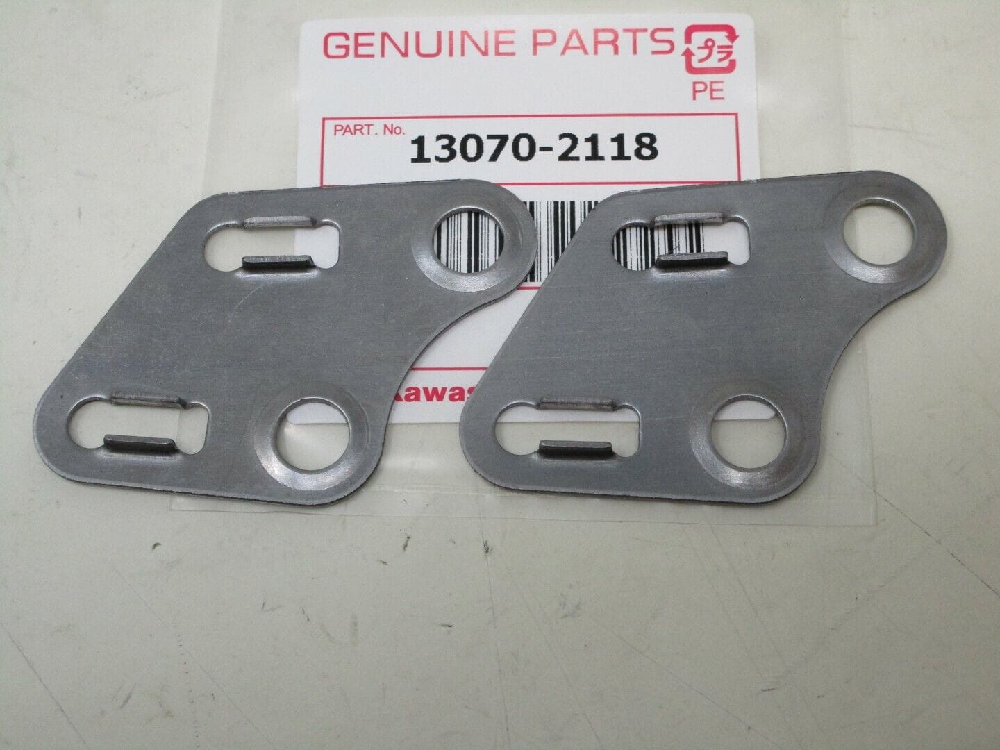 2 Genuine Kawasaki 13070-2118 Push Rod Guides FJ180V