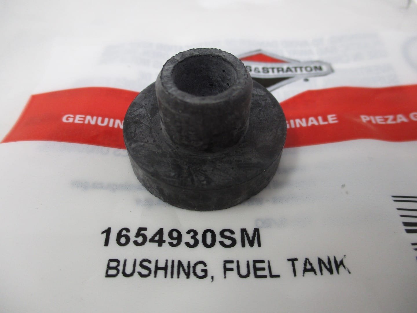 Genuine Briggs and Stratton 1654930SM Fuel Gas Tank Rubber Bushing - Image 3