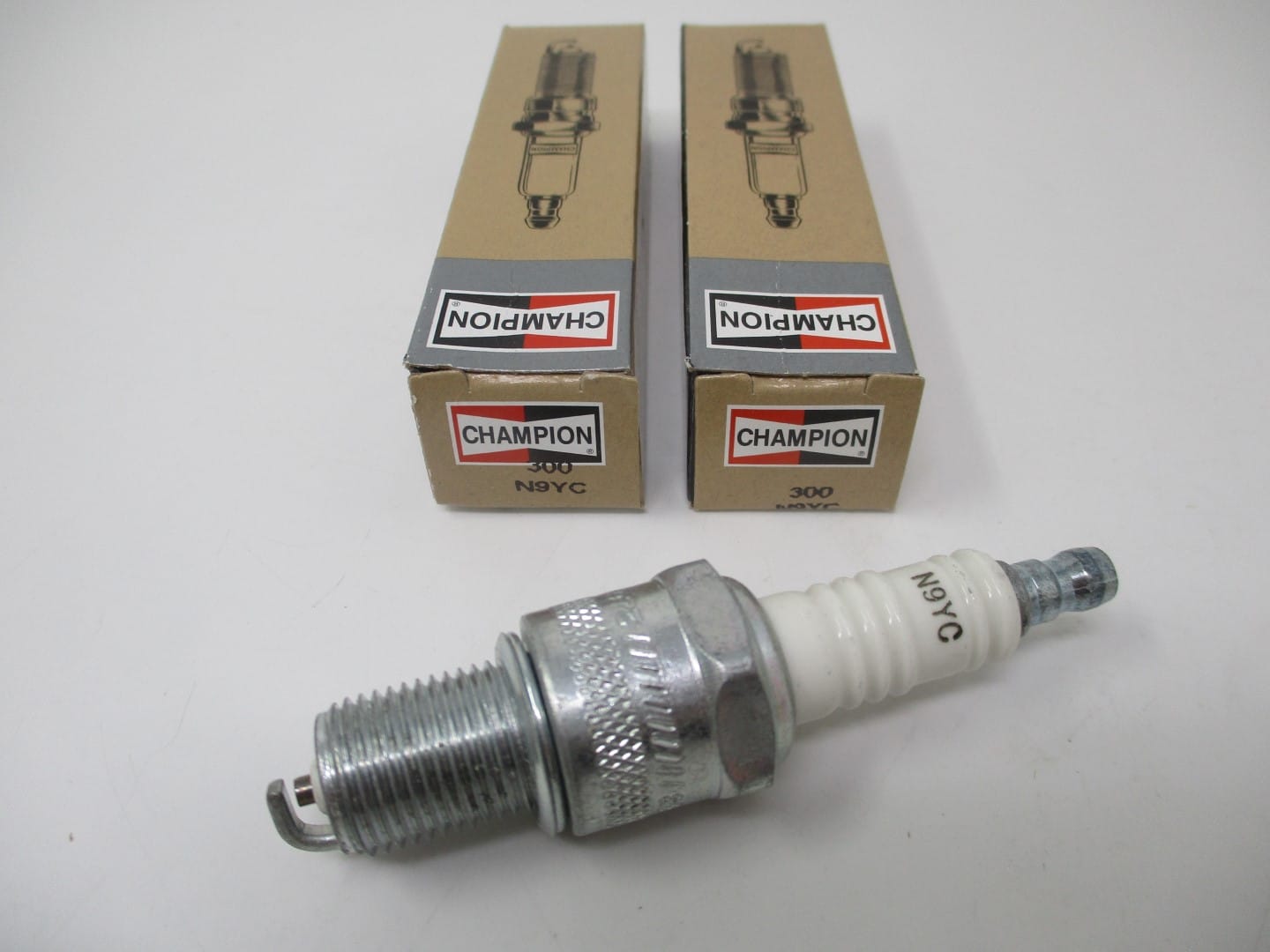 2 Genuine Champion 300 N9YC Spark Plugs Small Engines