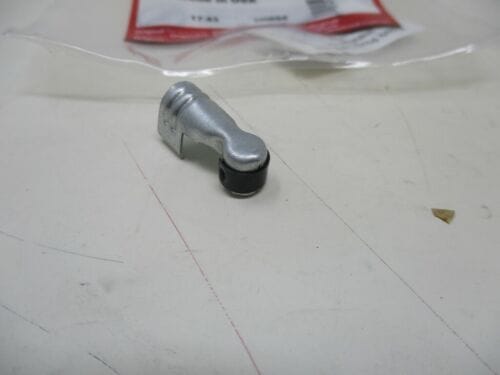 Genuine Briggs & Stratton 493880S Terminal Spark Plug - Image 2