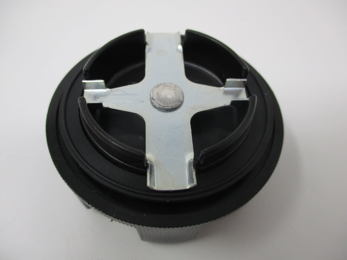 Genuine Briggs and Stratton 494559 Fuel Tank Gas Cap Toro 62923 Leaf Blower - Image 4