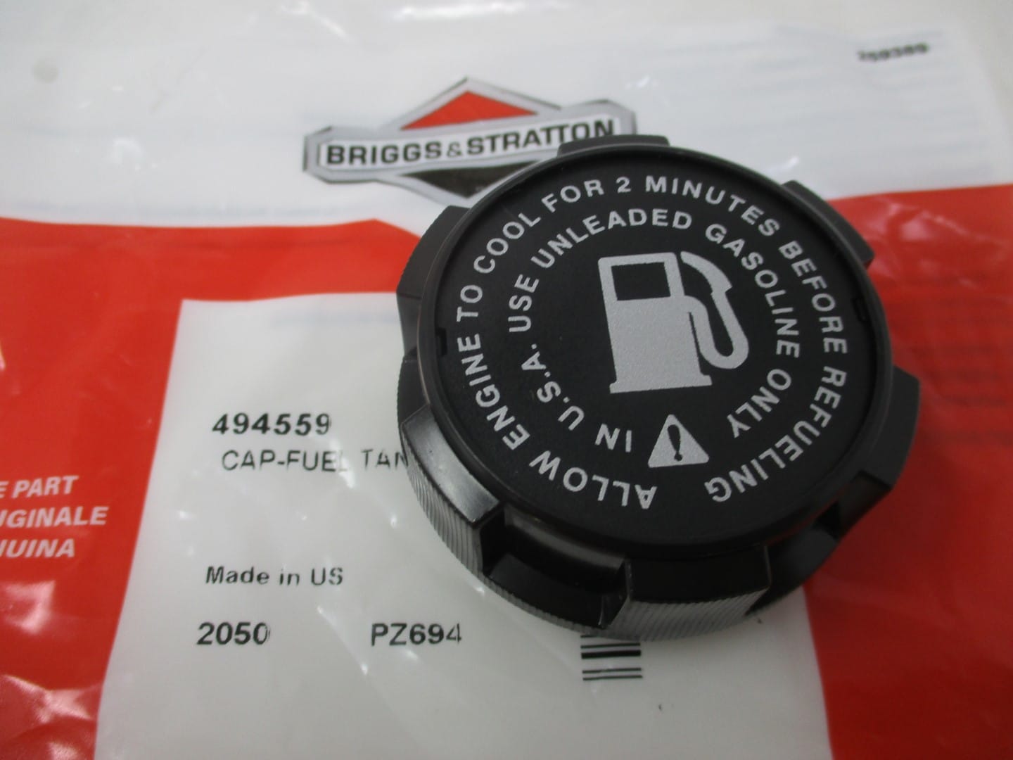 Genuine Briggs and Stratton 494559 Fuel Tank Gas Cap Toro 62923 Leaf Blower - Image 3