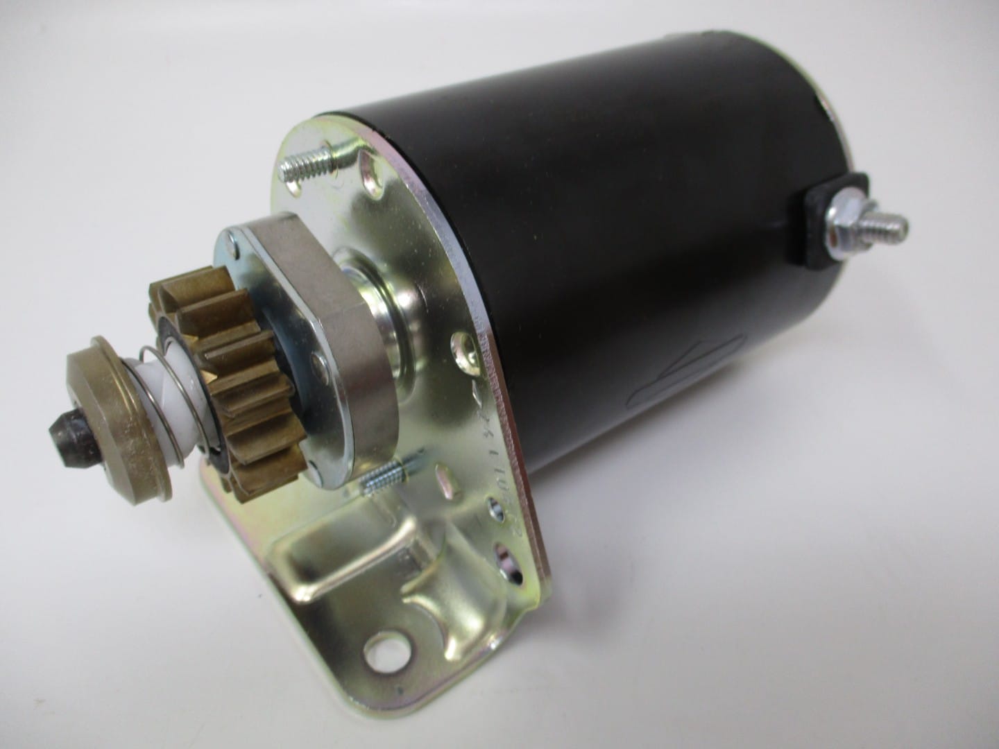 Genuine OEM Briggs & Stratton 593934 Starter 693699 693551