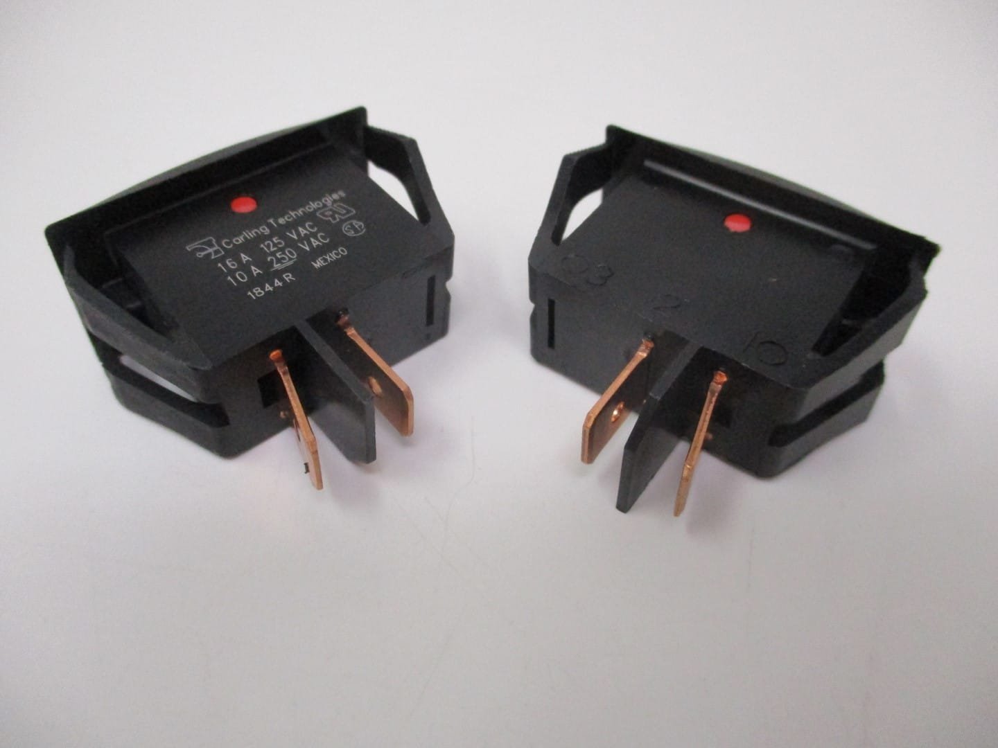 2 Genuine Briggs & Stratton 691995 On Off Rocker Switch 493521 555098 691995 - Image 4