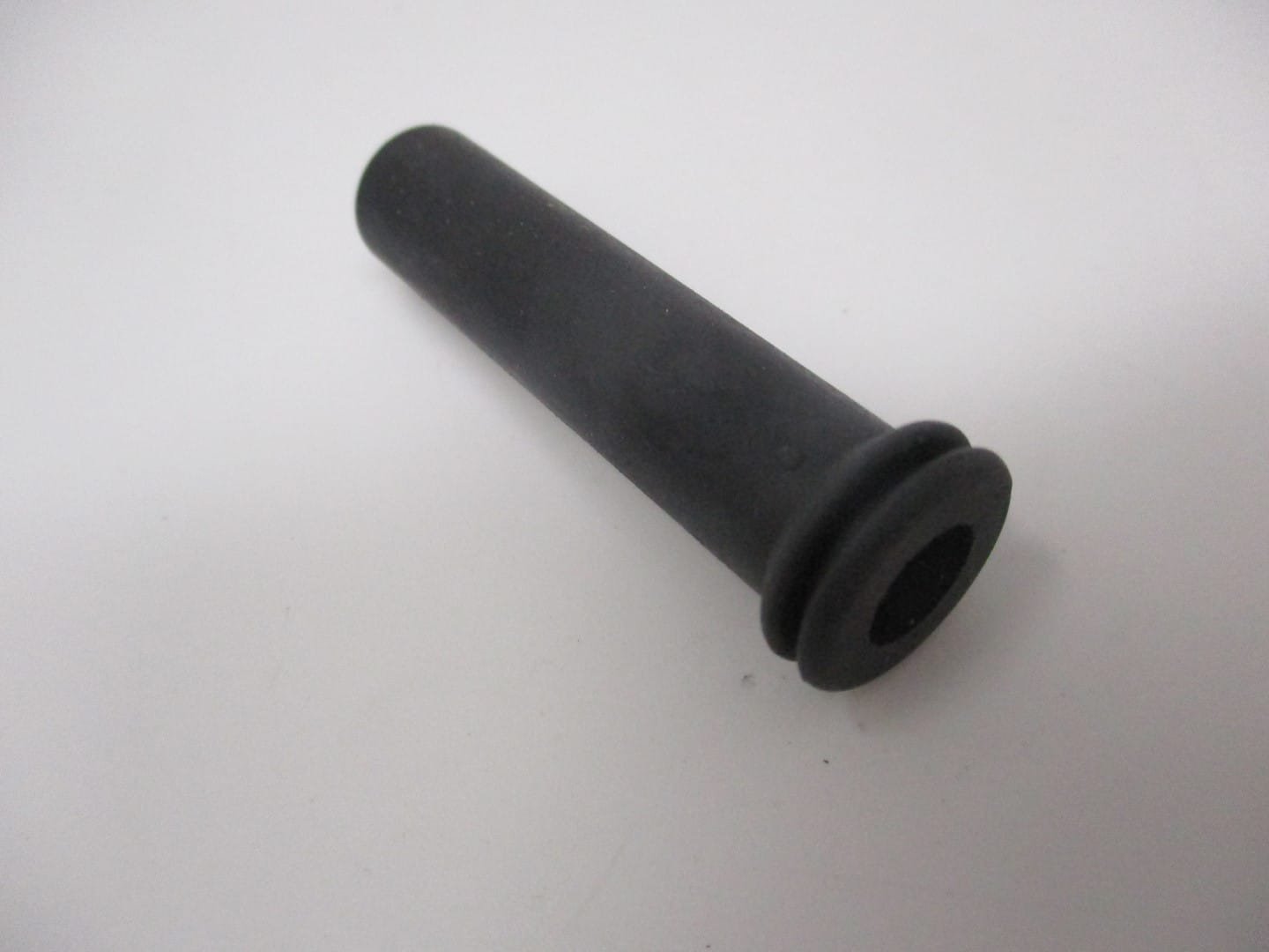 Genuine Briggs & Stratton 694000 Vacuum Hose 20 - 27HP 281730 691040