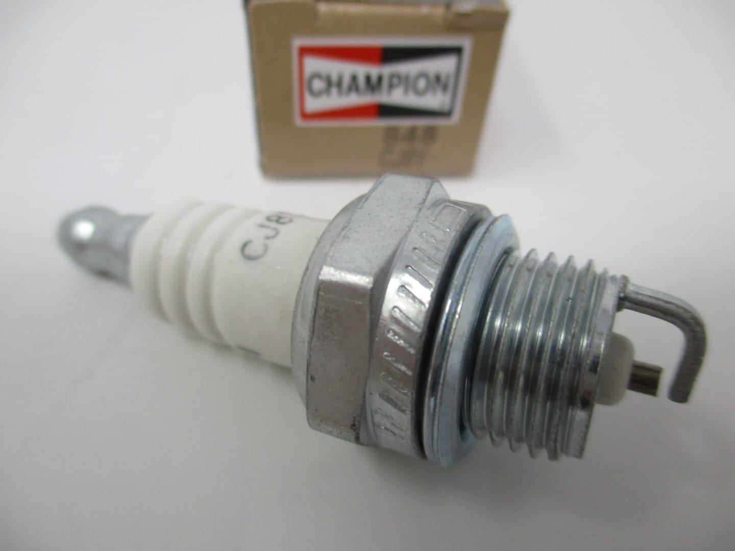 Genuine Champion 848 CJ8Y Nickel Spark Plug Copper Plus Chainsaw - Image 3