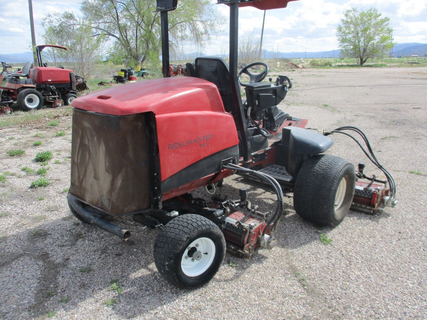 Toro 5610 Fairway Reel Mower Diesel 2-wheel Drive - Image 4