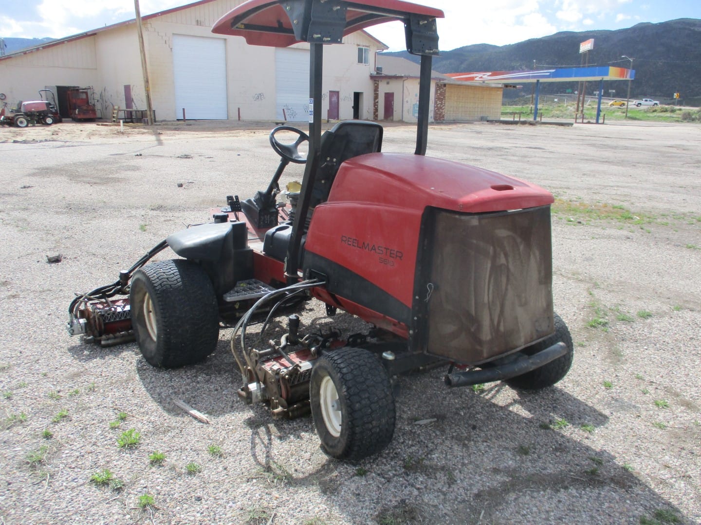 Toro 5610 Fairway Reel Mower Diesel 2-wheel Drive - Image 5
