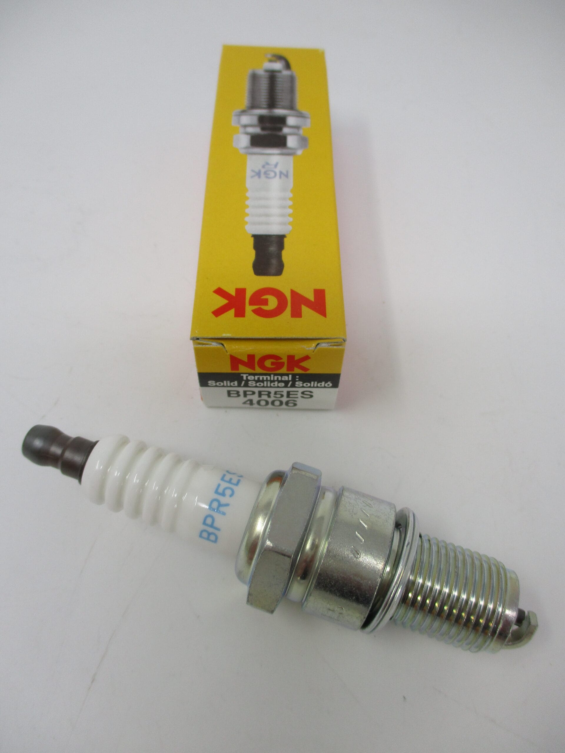 Genuine NGK 4006 BPR5ES Nickel Spark Plug for Small Engines