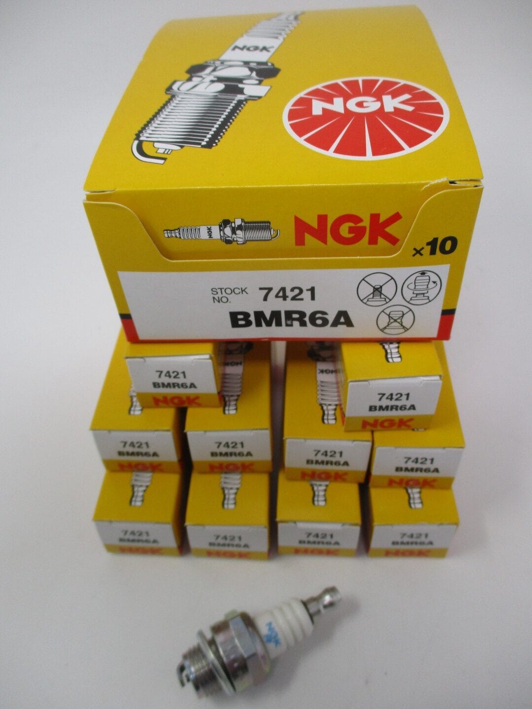 10 Genuine NGK 7421 BMR6A Spark Plug cross for 5921 BM6A Small Engine - Image 2