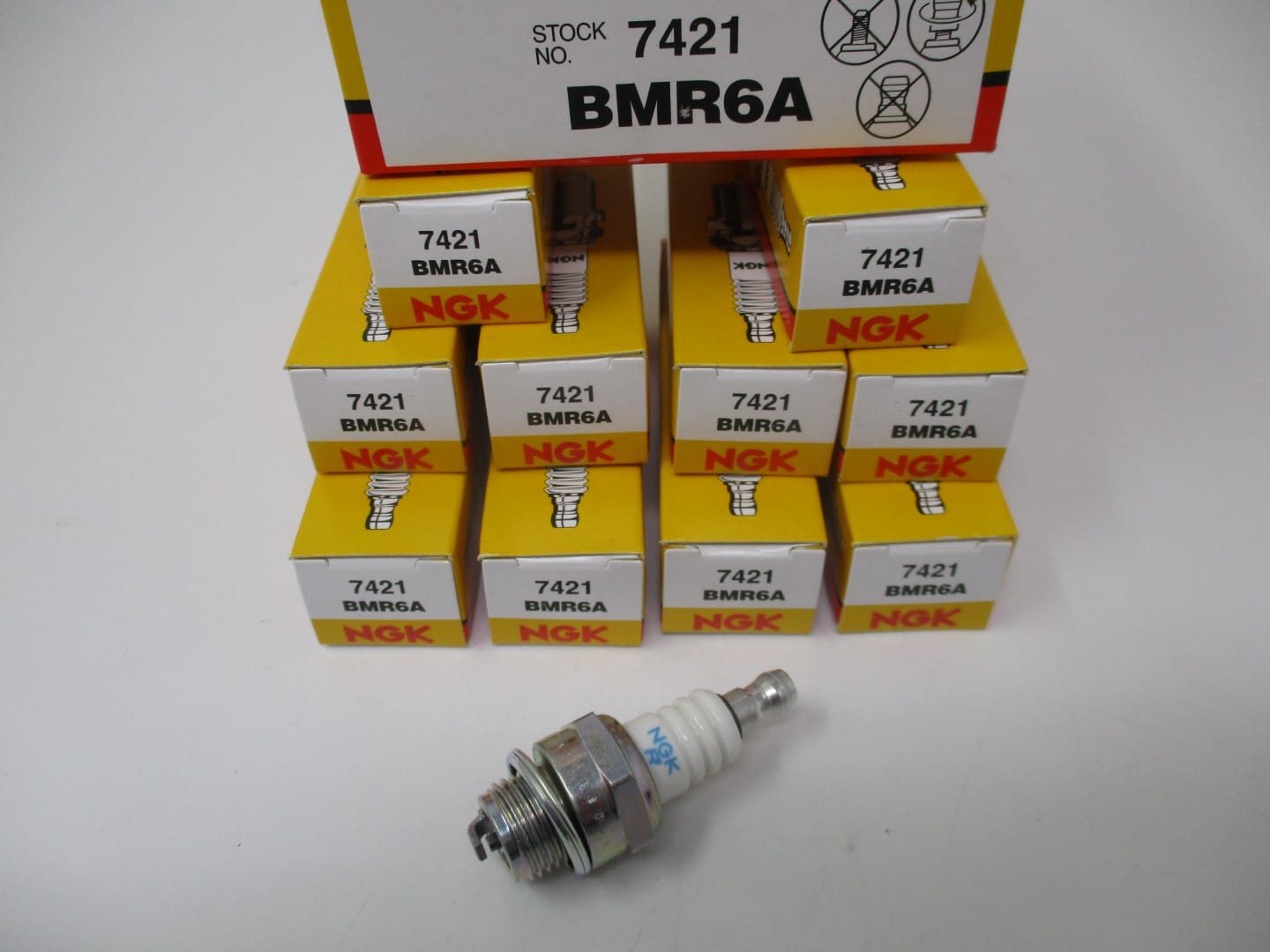 10 Genuine NGK 7421 BMR6A Spark Plug cross for 5921 BM6A Small Engine