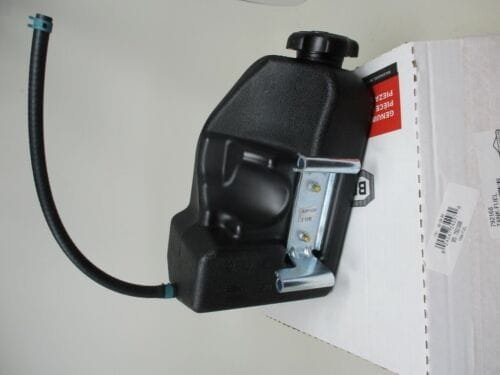Genuine Briggs & Stratton 792168 Fuel Tank - Image 2