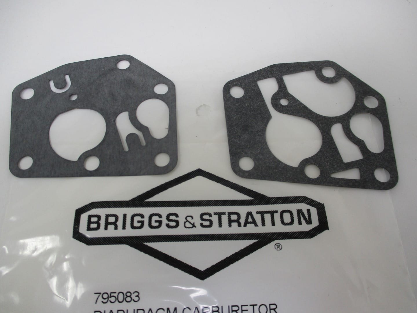Genuine Briggs & Stratton 795083 Carburetor Diaphragm & Gasket 281028 272372 - Image 3