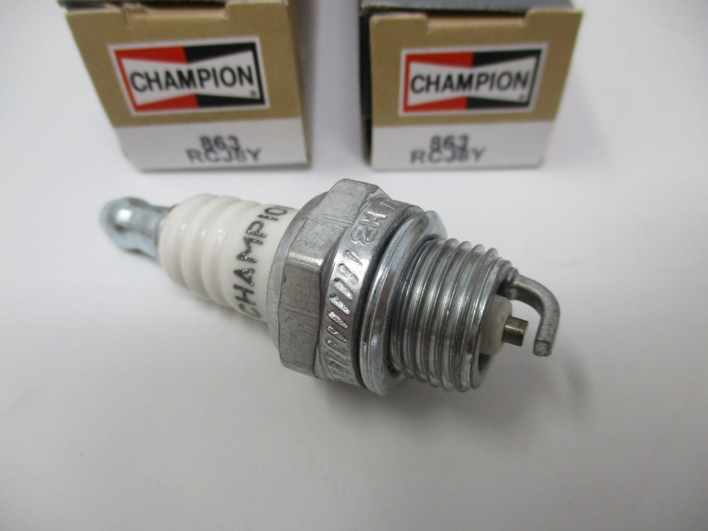 2 Genuine Champion 863 RCJ8Y Nickel Spark Plug's Copper Plus Chainsaw - Image 3