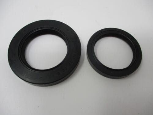 Genuine Kawasaki 92049-2246 & 92049-2211 Crankcase Oil Seals for FE400D - Image 5
