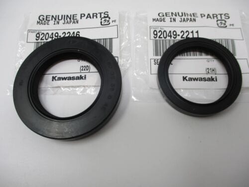 Genuine Kawasaki 92049-2246 & 92049-2211 Crankcase Oil Seals for FE400D - Image 4