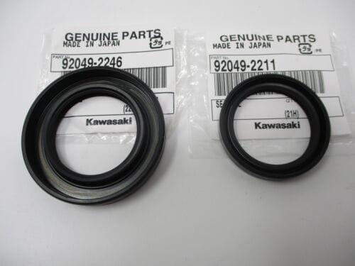 Genuine Kawasaki 92049-2246 & 92049-2211 Crankcase Oil Seals for FE400D