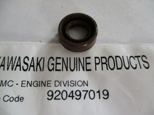 Genuine Kawasaki 92049-7019 Oil Seal FH381V FH430V FH541V FH580V FH680D - Image 3