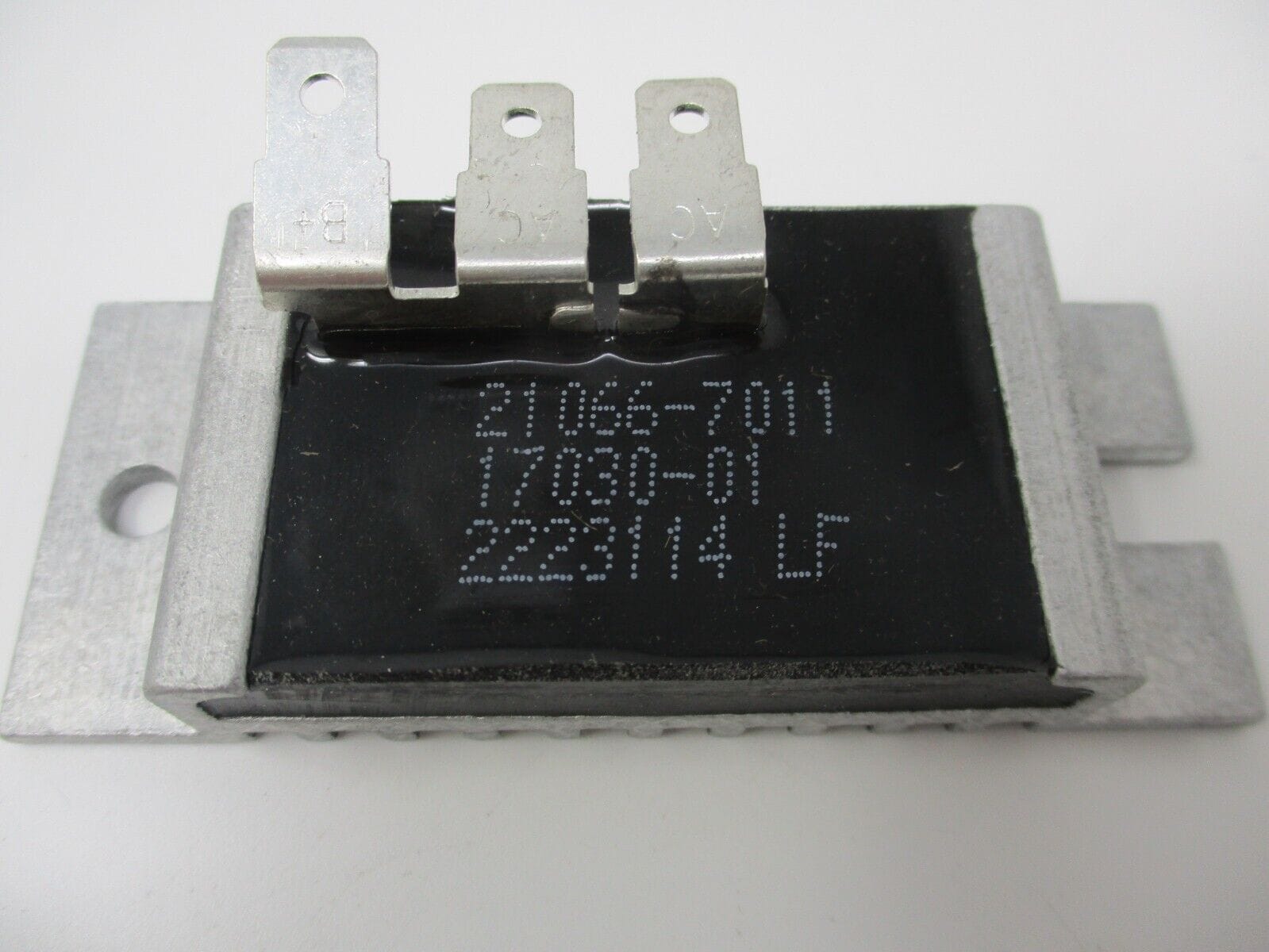 Genuine Kawasaki 21066-7011 Voltage Regulator FH500V FH531V FH541V FH580V - Image 5