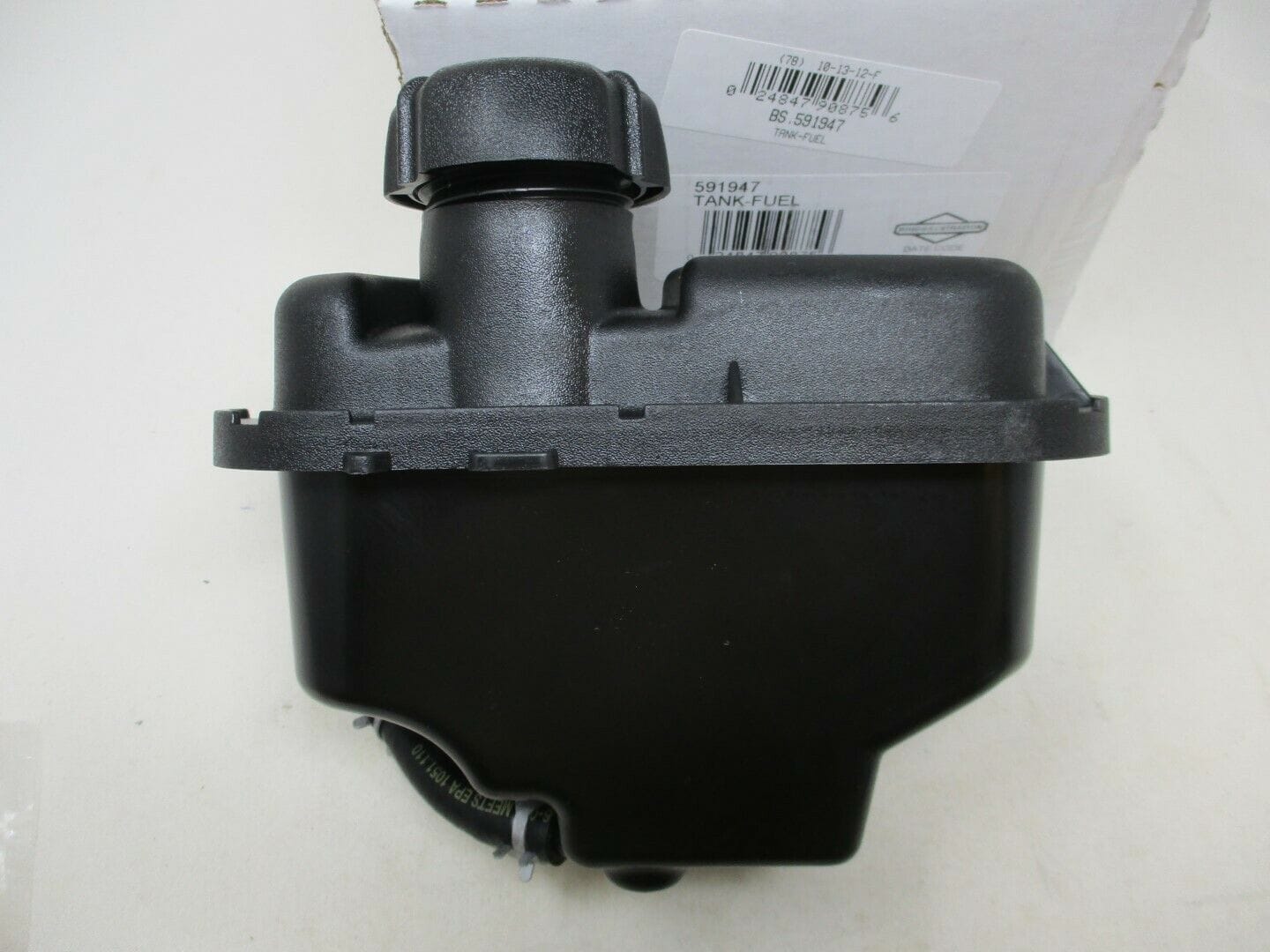 Genuine Briggs & Stratton 591947 Fuel Gas Tank with Gas Cap - Image 2