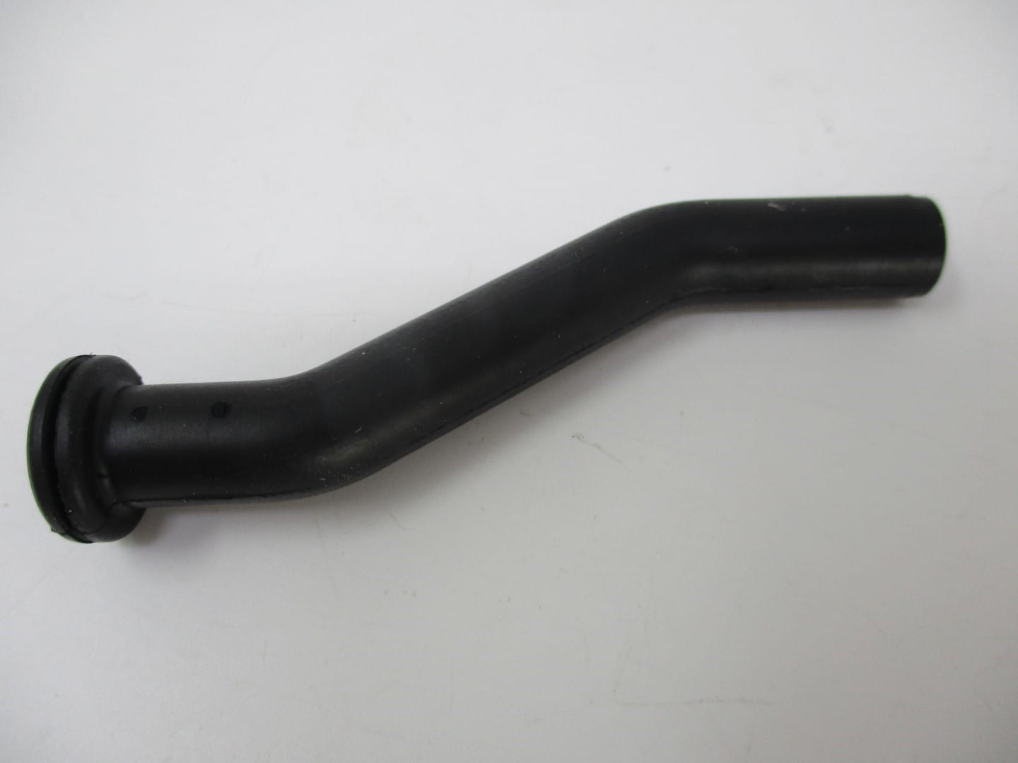 Genuine Briggs & Stratton 596163 Vacuum Hose Valve Cover 593998 797408 - Image 4