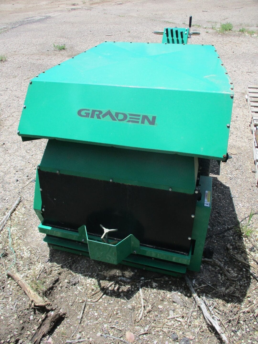 Graden Aerator Core Collector High Dump Walk-Behind - Image 5