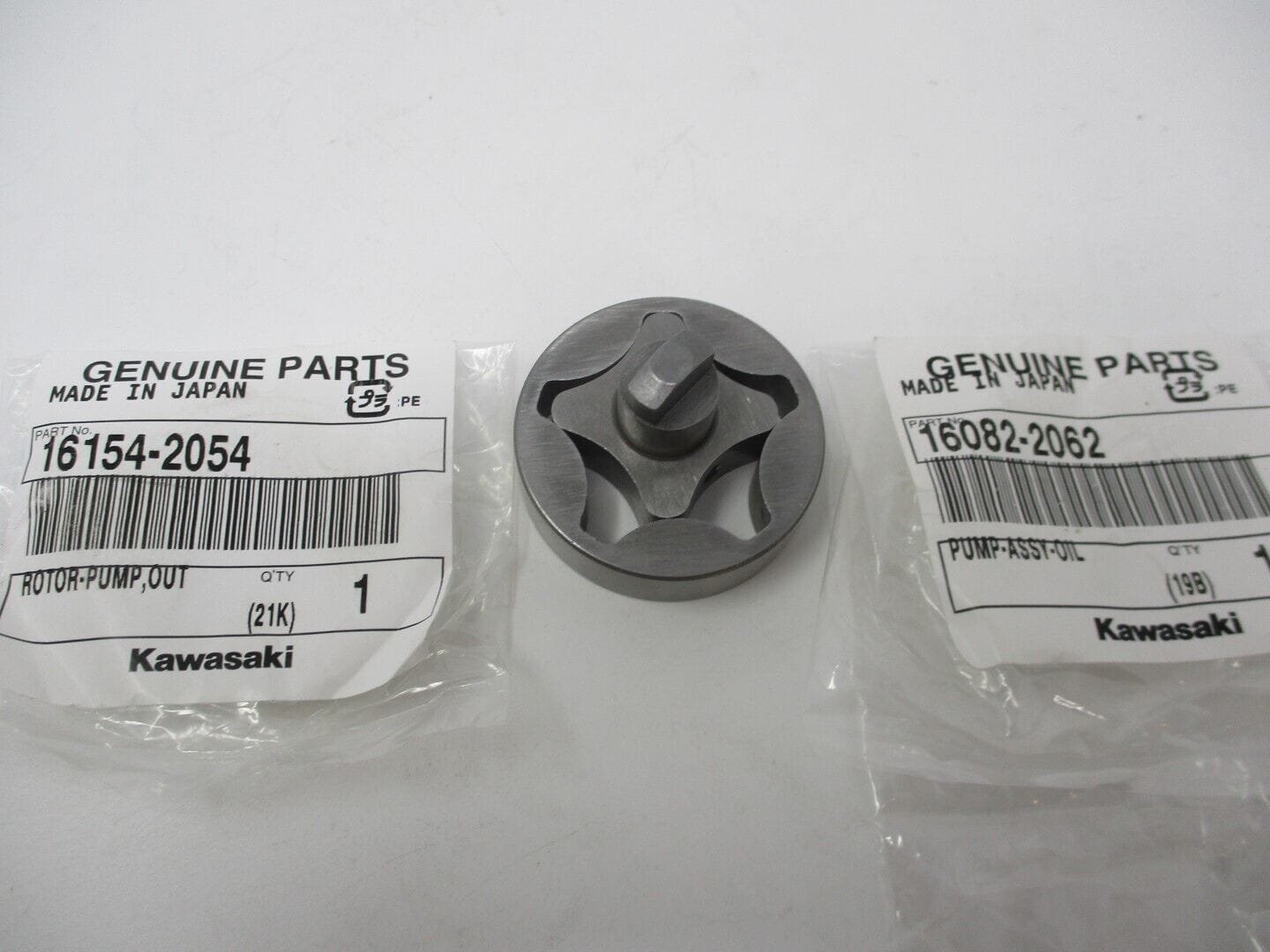 Genuine Kawasaki Oil Pump 16082-2062 & Rotor-Pump 16154-2054 FE290D FE350D - Image 2