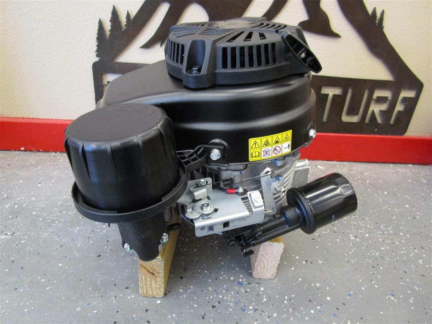 Genuine Kawasaki FJ180V-CM09-S Engine Toro 22210 Commercial