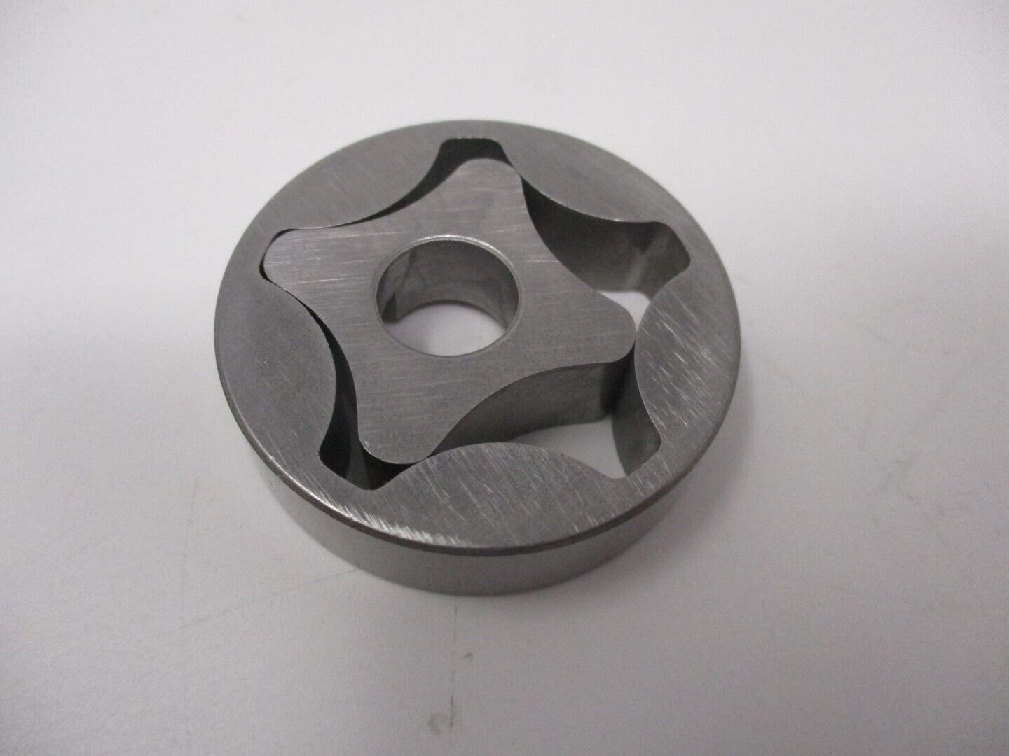 Genuine Kawasaki 16154-2053 &16154-2054 Oil Pump Rotor-Pump Out FD590V, FD611V - Image 4