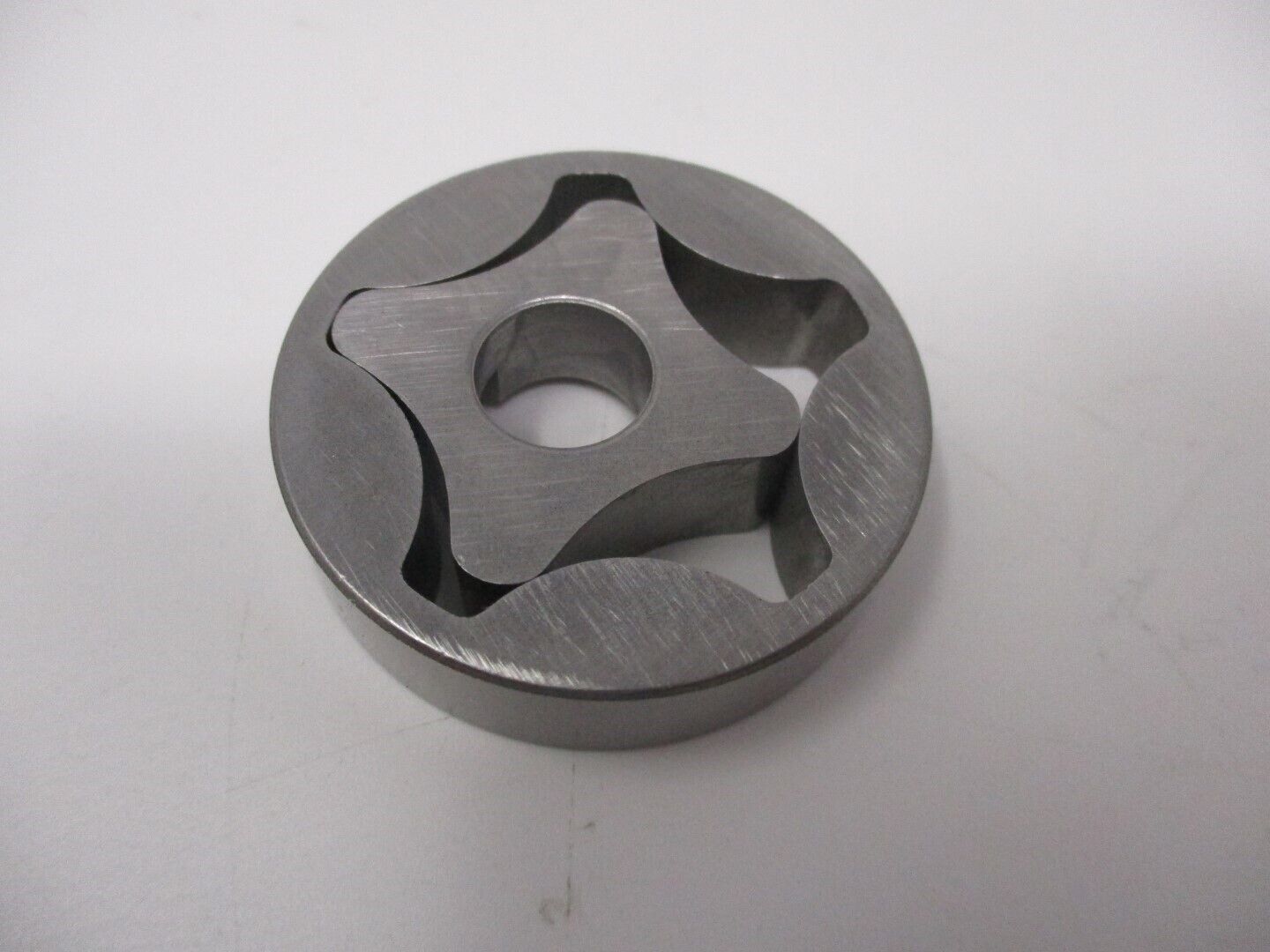 Genuine Kawasaki 16154-2053 &16154-2054 Oil Pump Rotor-Pump Out   FD590V, FD611V - Image 4