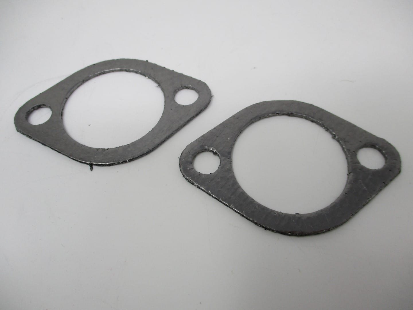 2 Genuine Briggs & Stratton 692236 Exhaust Gasket