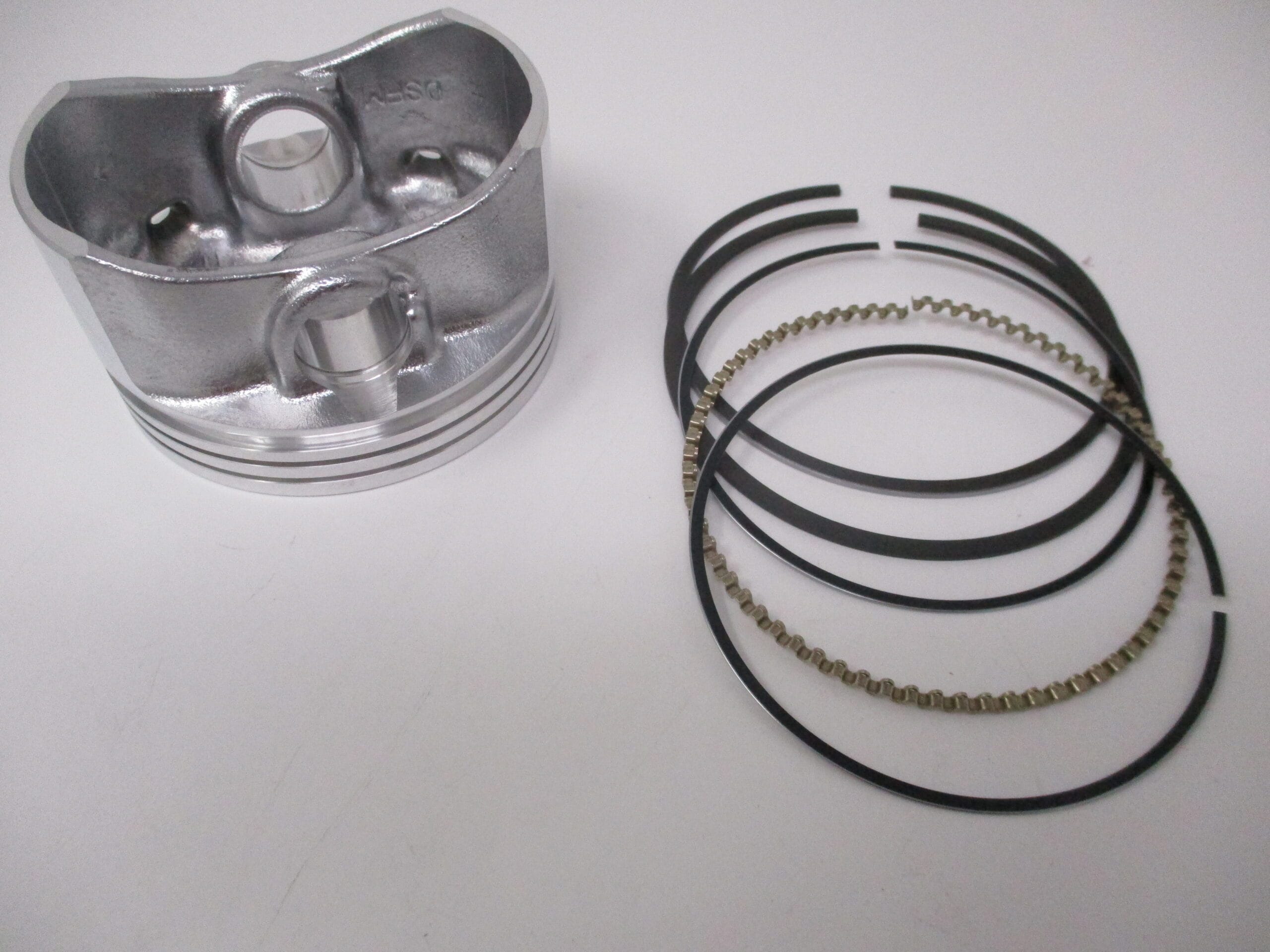 Genuine Kawasaki 13029-7010 & 13025-7009 Piston & Rings 0.50 OS Oversize - Image 2